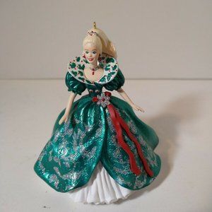Happy Holidays 1995 Barbie Doll Series #3 NEW